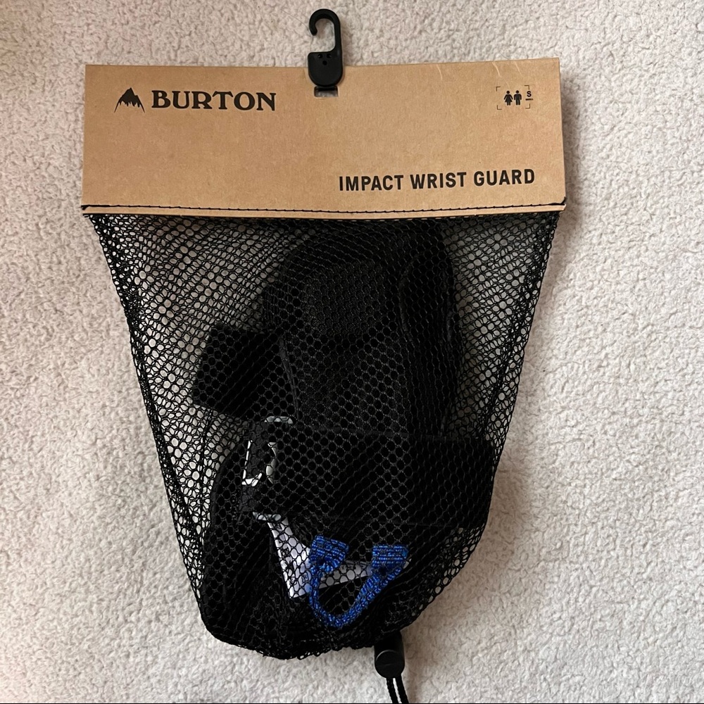 Burton wrist guards